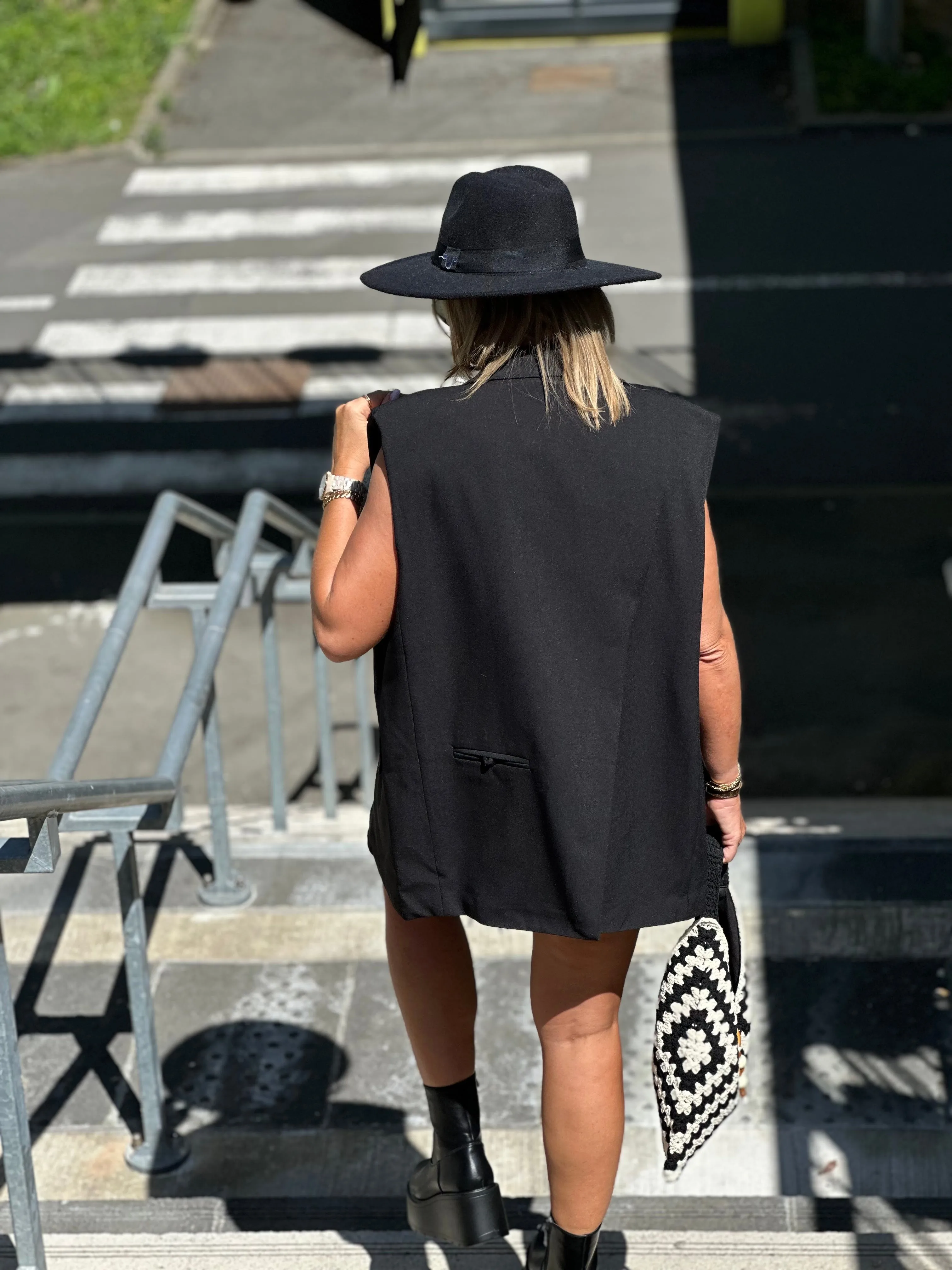 Blazer oversize sans manche noir