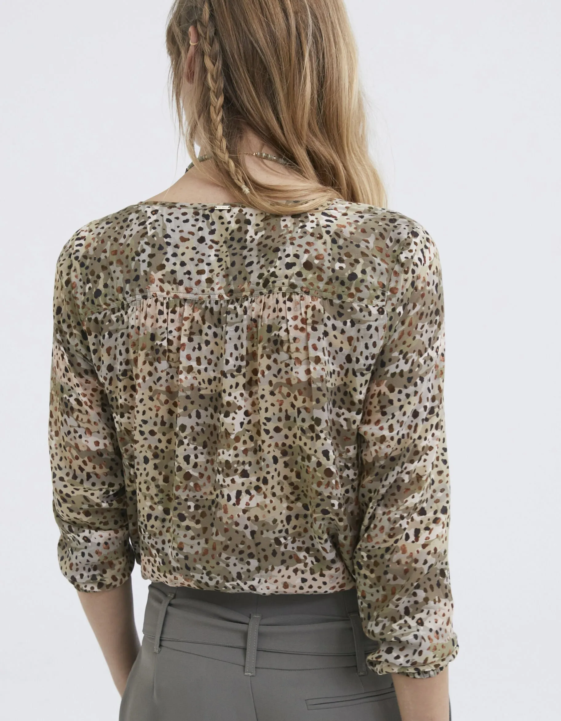 Blouse amande à imprimé animalier Femme