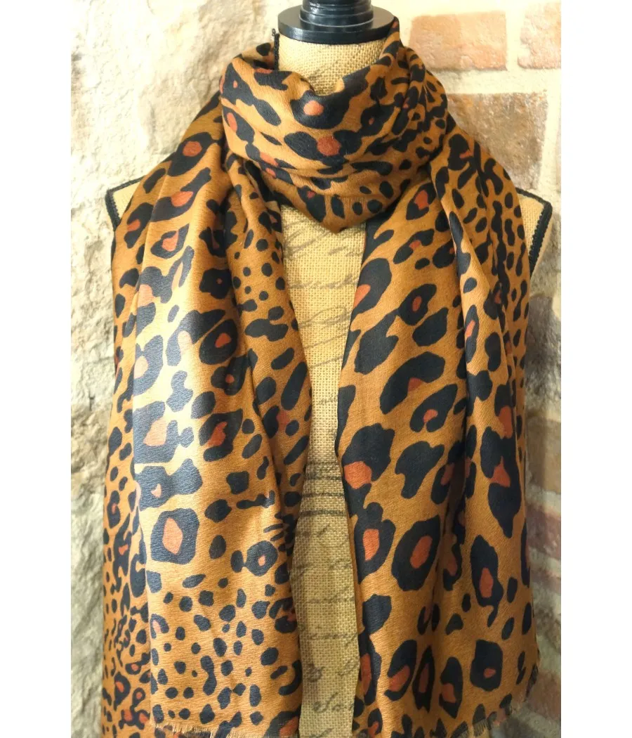 santaia foulard chic classique motif animal leopard marron camel noir